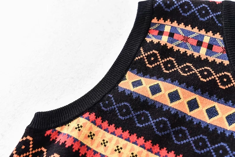 Fashion Beige Color Pattern V-neck Wool Knitted Vest,Sweater