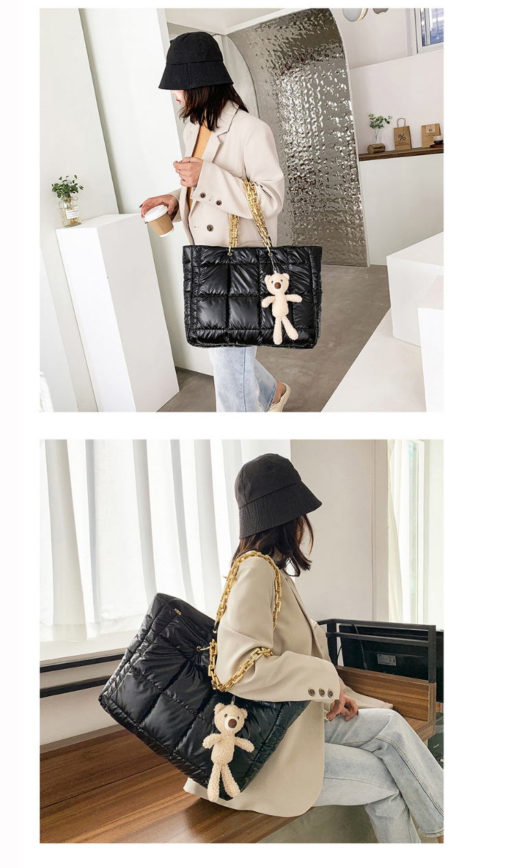 Fashion Vertical Black Chain Large Capacity Down Bag Multifunctional Waterproof Shoulder Bag,Handbags