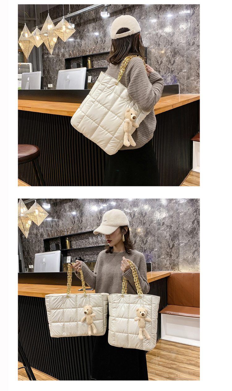 Fashion Vertical White Chain Large Capacity Down Bag Multifunctional Waterproof Shoulder Bag,Handbags