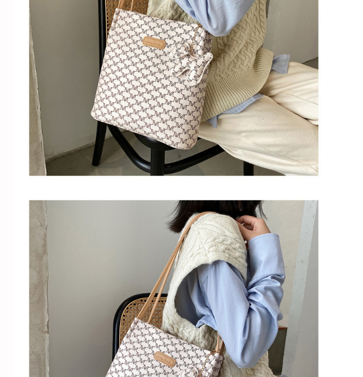 Fashion White Large-capacity Letter-printed Single Shoulder Bag,Handbags