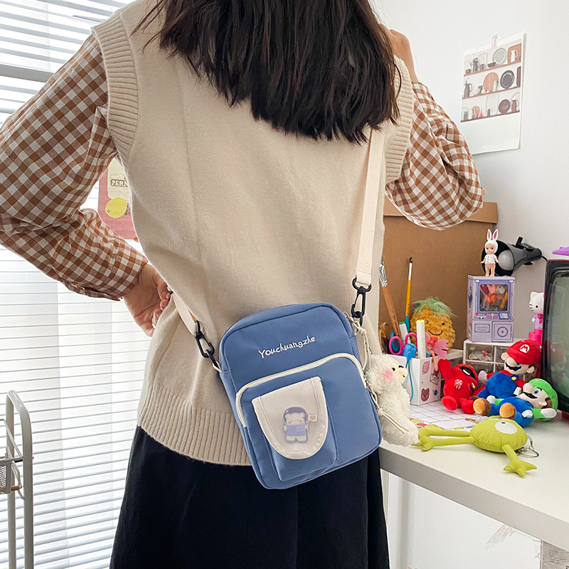 Fashion Blue Without Pendant Contrast Stitching Letter Embroidery Diagonal Shoulder Bag,Messenger bags