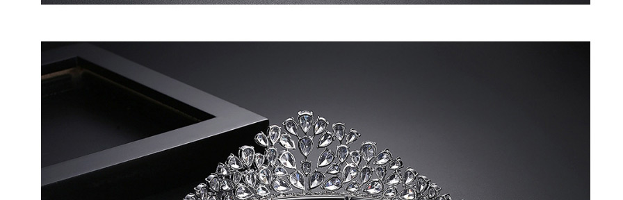 Fashion Platinum Copper Inlaid Zircon Triangle Hollow Crown,Head Band
