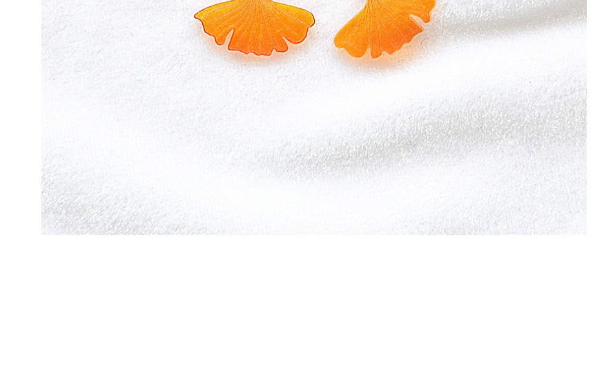 Fashion Ginkgo Leaf Ear Clip Ginkgo Maple Leaf Resin Alloy Earrings,Clip & Cuff Earrings