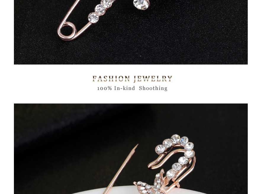 Fashion Golden Alloy Diamond Butterfly Brooch,Korean Brooches