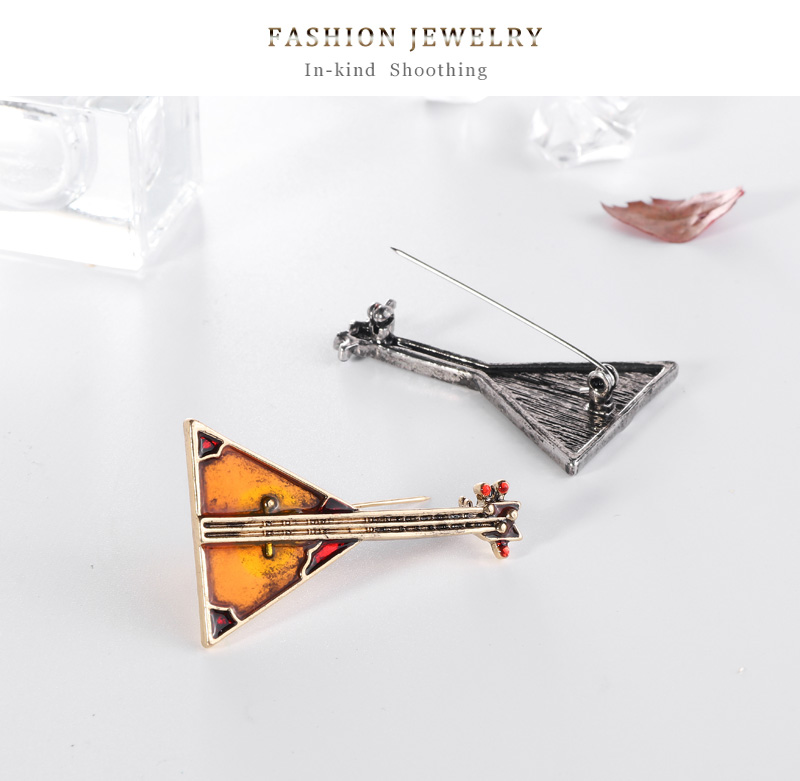 Fashion Golden Color Alloy Pipa Brooch,Korean Brooches