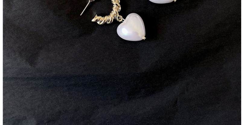 Fashion White Heart Pearl Metal Button Earrings,Hoop Earrings