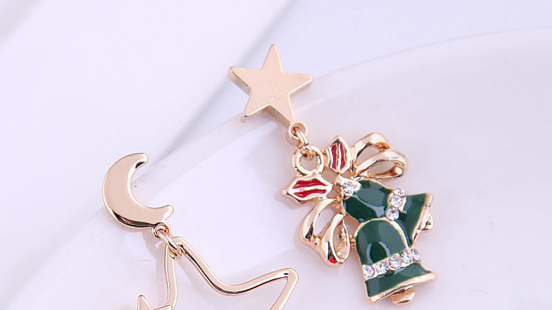 Fashion Green Pentagram Christmas Tree Asymmetrical Diamond-studded Oil Drop Alloy Earrings,Stud Earrings