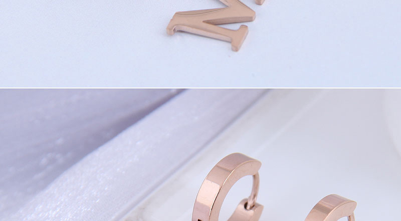 Fashion Letter Titanium Steel Letter Geometric Round Earrings,Stud Earrings