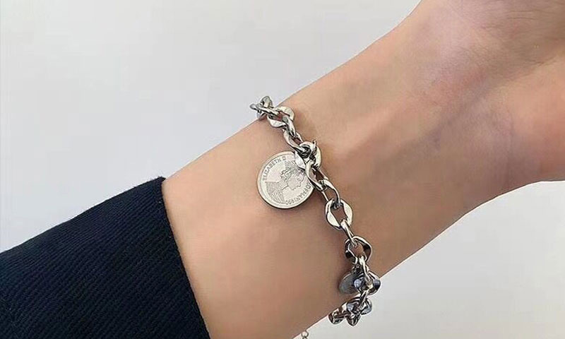 Fashion Silver Stainless Steel Coin Pendant Round Bracelet,Bracelets