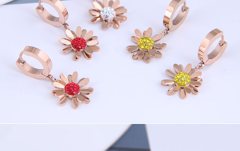 Fashion Red Diamond Diamond-studded Small Chrysanthemum Titanium Steel Earrings,Stud Earrings