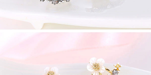 Fashion Gold Color Flower Resin Micro Inlaid Zircon Earrings,Stud Earrings