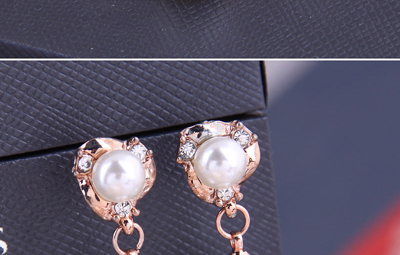 Fashion Silver Color Flower Pearl And Diamond Geometric Stud Earrings,Stud Earrings