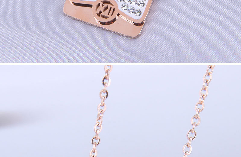 Fashion Black Diamond Letter Necklace In Titanium Steel With Diamonds,Pendants