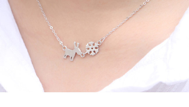 Fashion Silver White Gold-plated Copper Sheep Snowflake Necklace,Necklaces