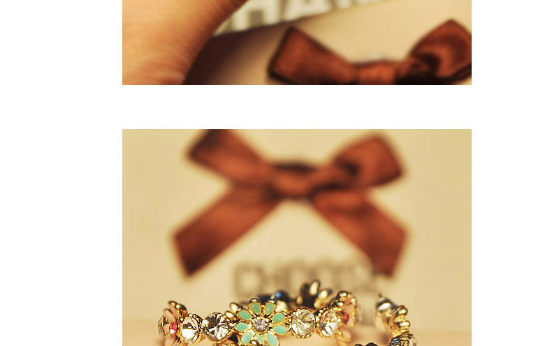Fashion Gold Metal Ol Chrysanthemum Flash Diamond Earrings,Stud Earrings