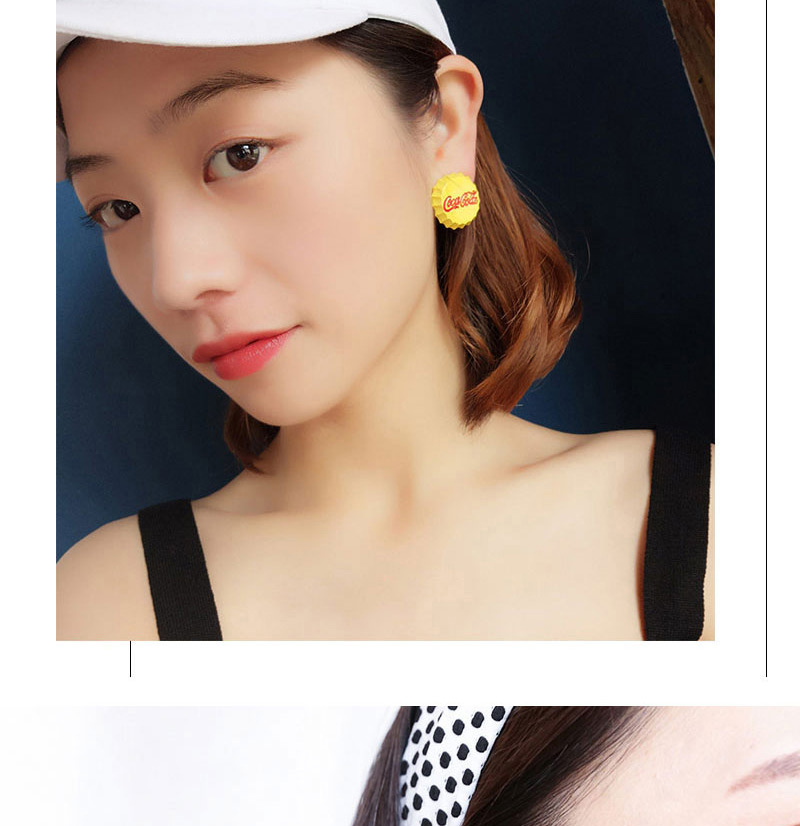 Fashion Yellow Metal Ol Cola Bottle Cap Earrings,Stud Earrings