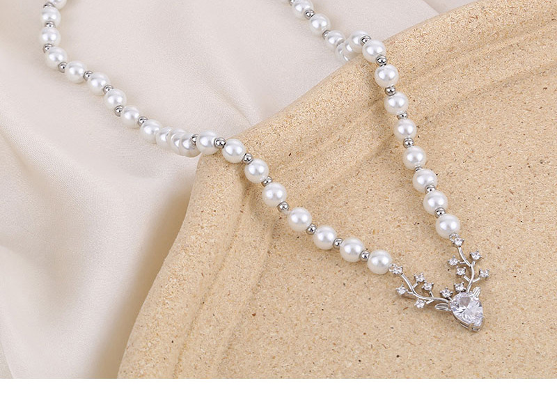 Fashion Silver Metal Inlaid Zirconium Antler Pearl Necklace,Necklaces
