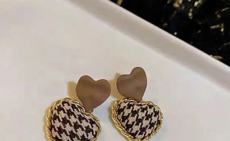 Fashion Lattice Metal Lattice Peach Heart Stud Earrings,Stud Earrings