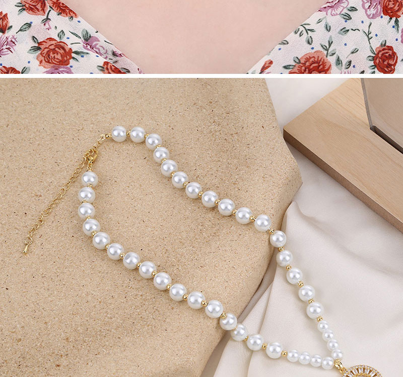 Fashion White Metal Inlaid Zirconium Pearl Round Necklace,Necklaces