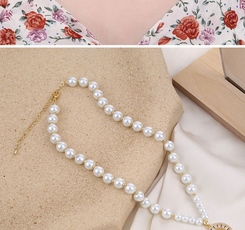 Fashion White Metal Inlaid Zirconium Leaf Pearl Necklace,Necklaces