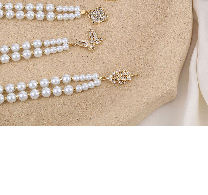 Fashion White Metal Inlaid Zirconium Flower Pearl Necklace,Necklaces