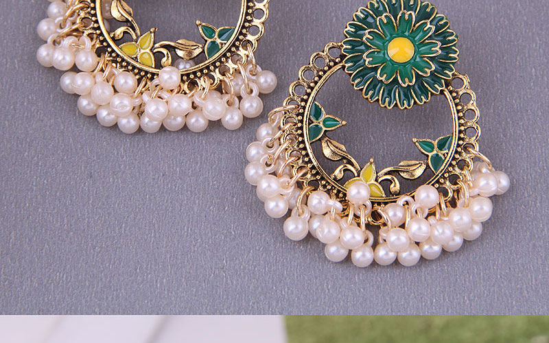 Fashion Green Alloy Chrysanthemum Pearl Geometric Stud Earrings,Stud Earrings
