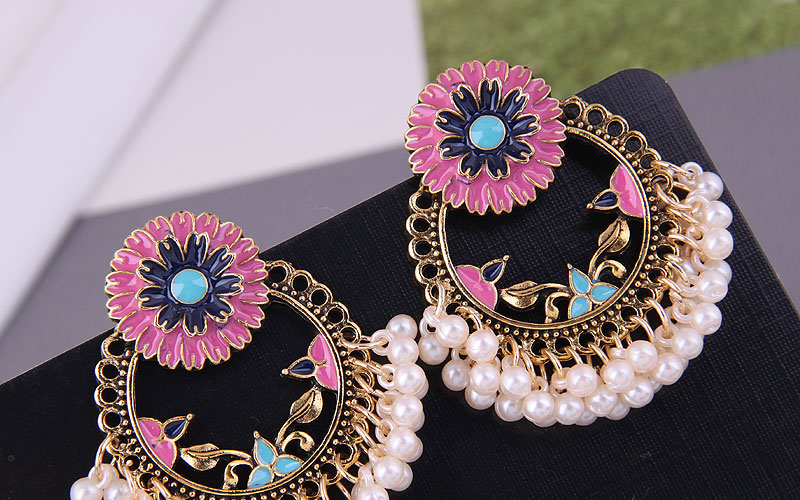 Fashion Pink Alloy Chrysanthemum Pearl Geometric Stud Earrings,Stud Earrings