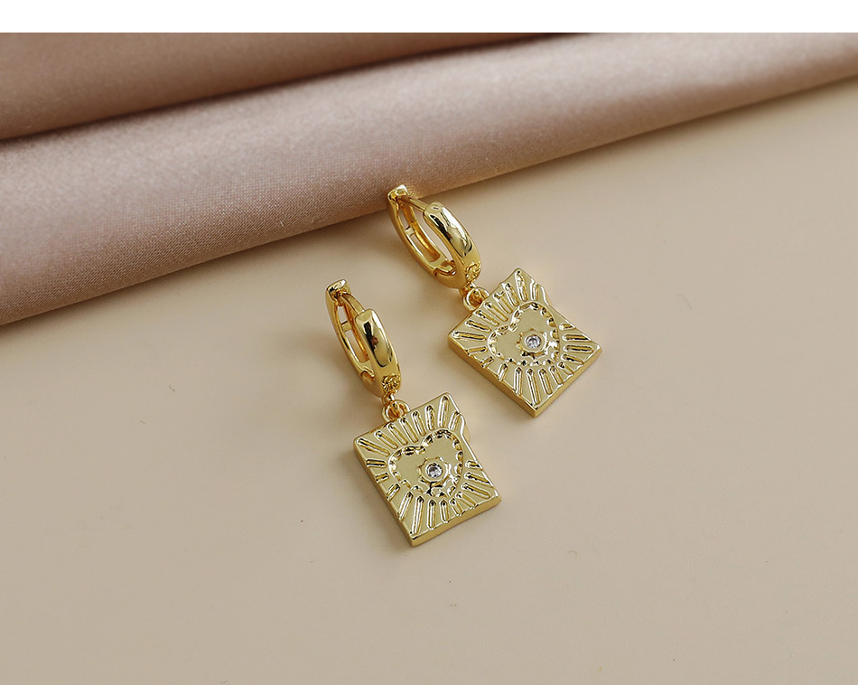 Fashion Golden Copper Inlaid Zircon Heart Square Necklace,Necklaces