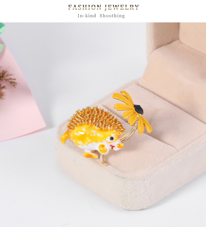 Fashion White Alloy Drip Oil Hedgehog Flower Brooch,Korean Brooches
