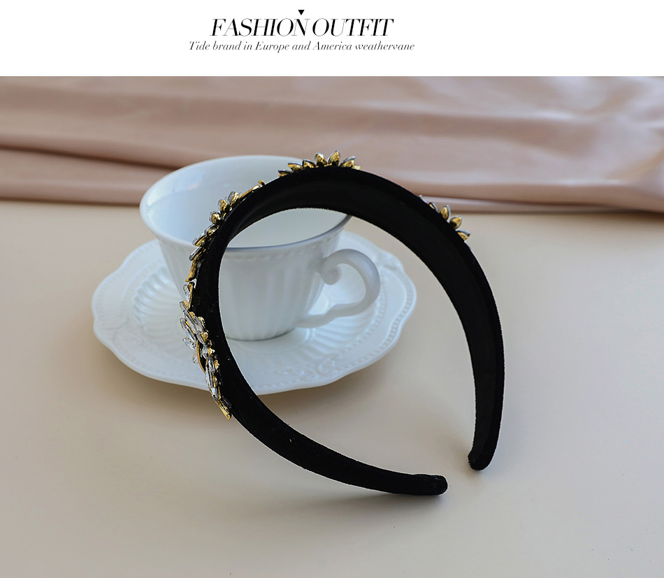 Fashion White Fabric Alloy Diamond-studded Drop Pattern Headband,Head Band