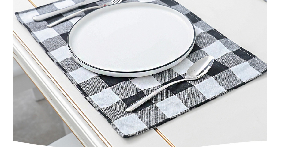 Fashion Off-white Grid Christmas Plaid Placemat,Festival & Party Supplies