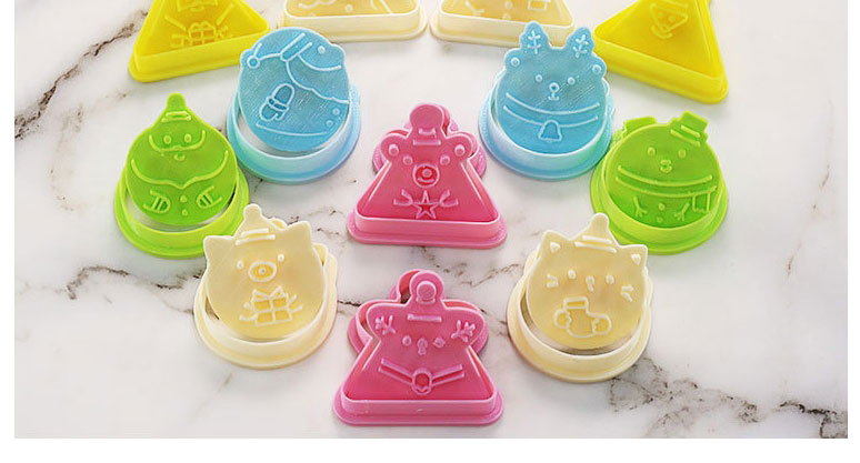 Fashion Triangle Bear Christmas Cartoon Press Dry Cookie Mold,Festival & Party Supplies