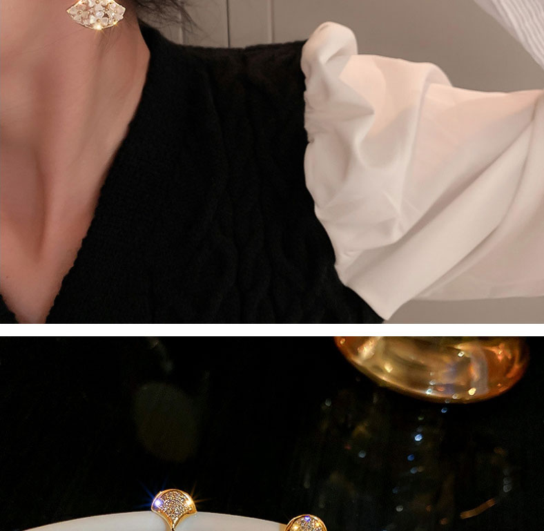 Fashion Gold Electroplated Diamond Fan-shaped Flower Earrings,Stud Earrings