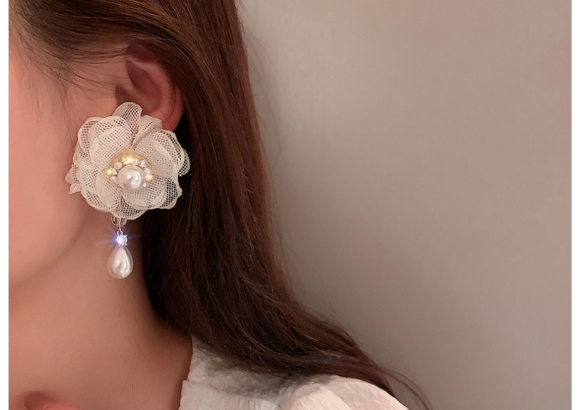 Fashion Off White Mesh Flower Pearl Earrings With Diamonds,Drop Earrings