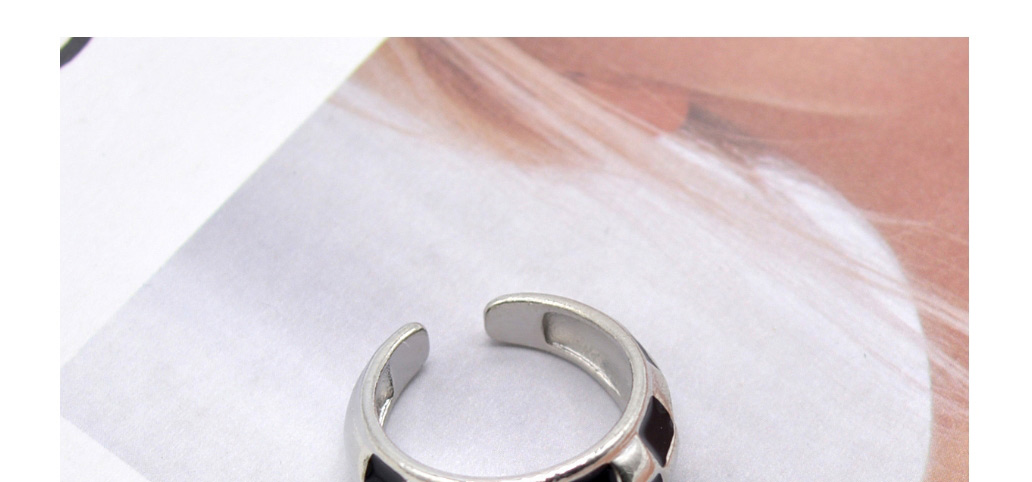 Fashion Arc Metal Curved Checkerboard Ring,Fashion Rings
