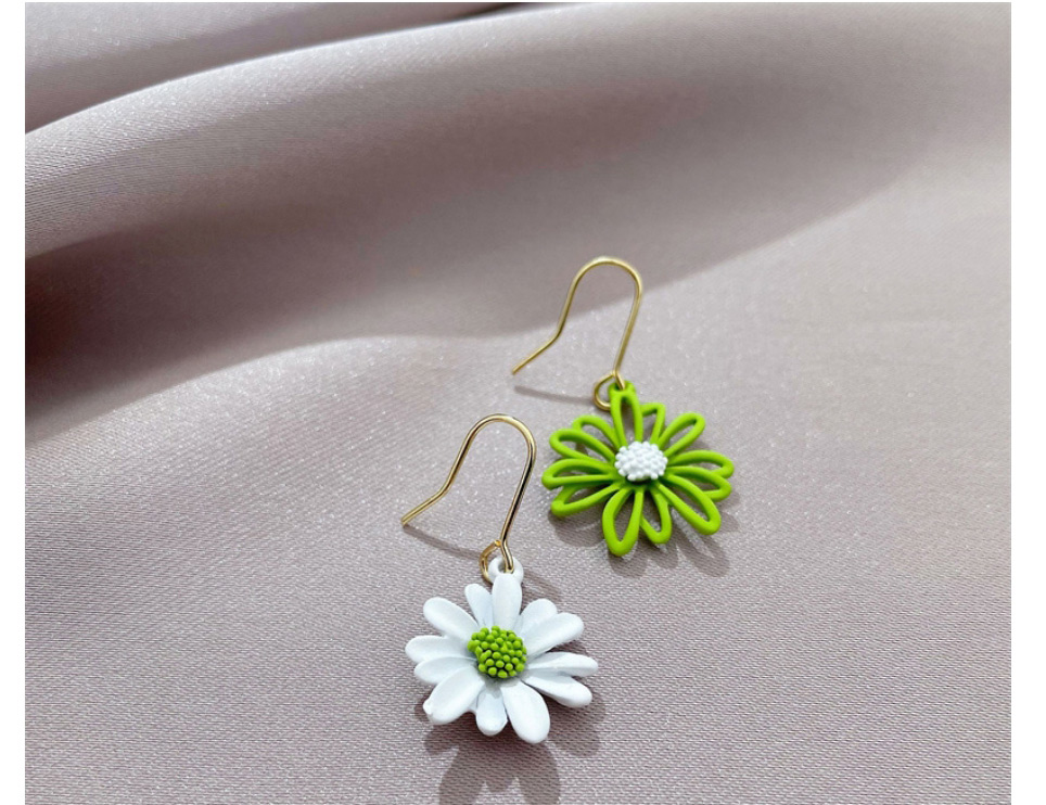 Fashion White+green Alloy Asymmetric Daisy Stud Earrings,Stud Earrings