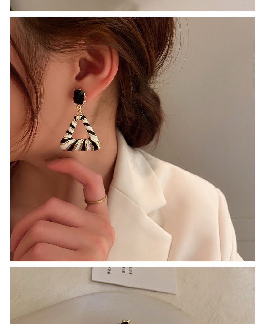 Fashion Round Shape Alloy Diamond Geometric Striped Round Earrings,Drop Earrings