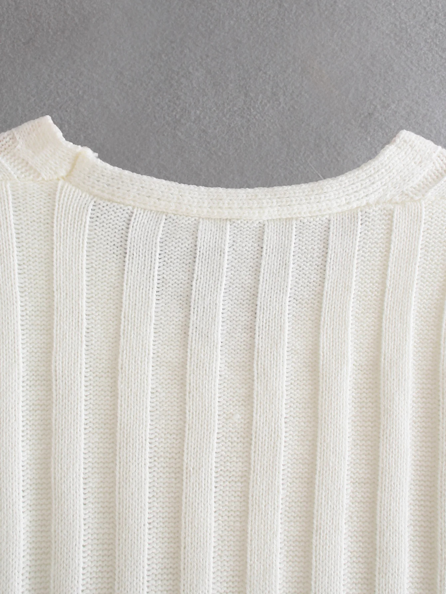 Fashion White V-neck Knitted Top,Sweater