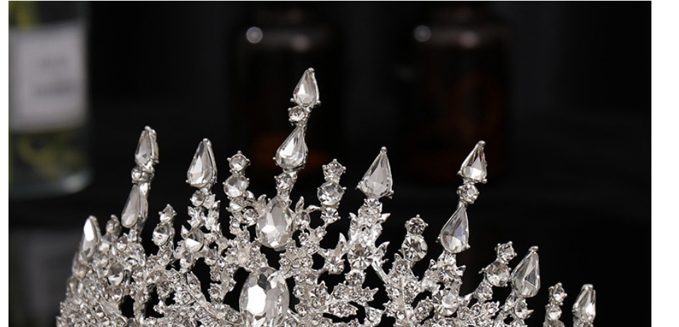 Fashion Silver Color Alloy Inlaid Rhinestone Geometric Crown,Head Band