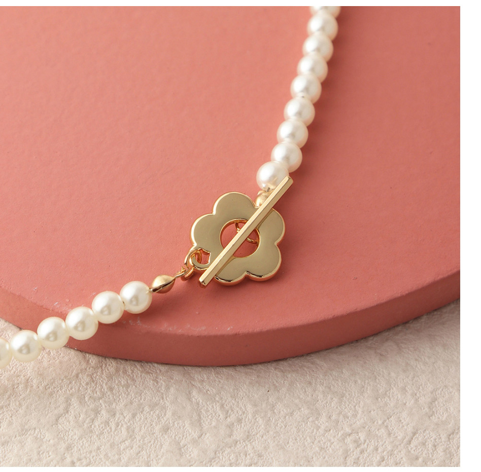 Fashion Gold Coloren-2 Metal Pearl Ot Buckle Small Flower Necklace,Pendants