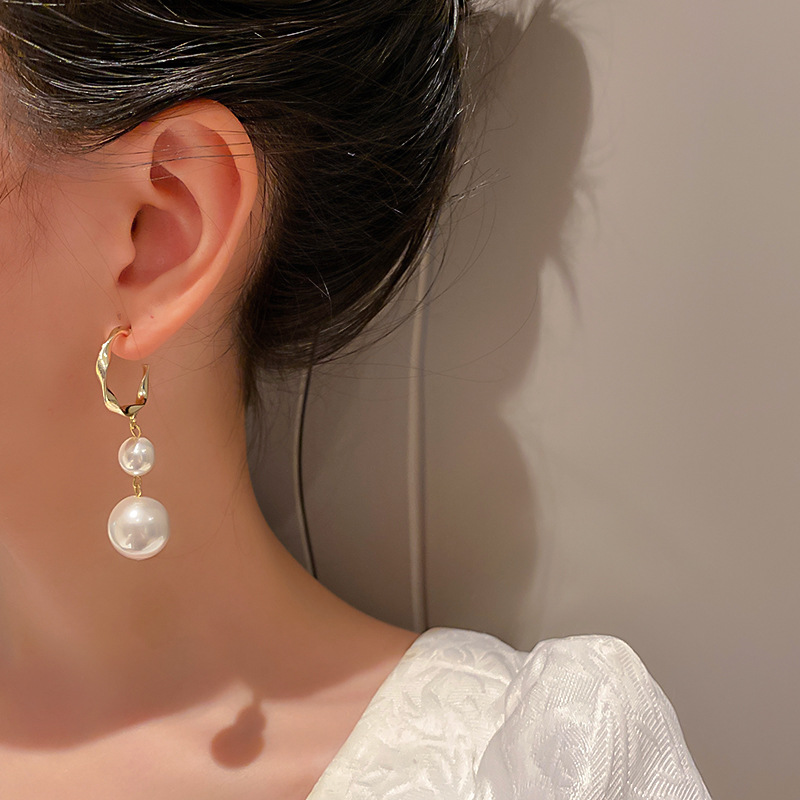 Fashion Gold Alloy Size Pearl Earrings,Hoop Earrings