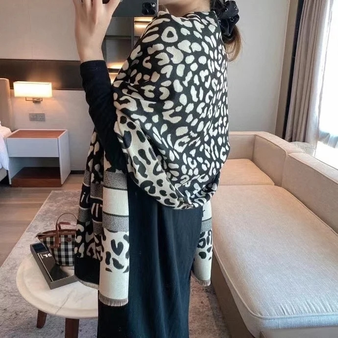 Fashion Black Beige Letter Leopard Double-sided Jacquard Cashmere Shawl,knitting Wool Scaves