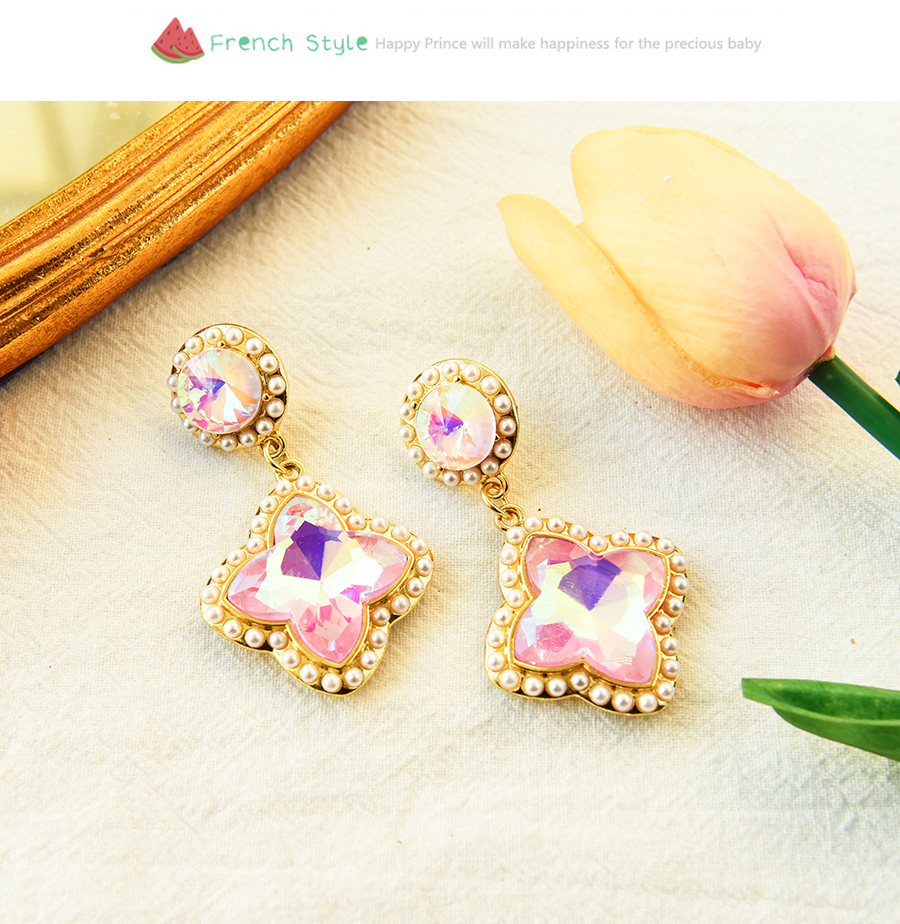 Fashion Ab Color Alloy Pearl Resin Flower Earrings,Stud Earrings