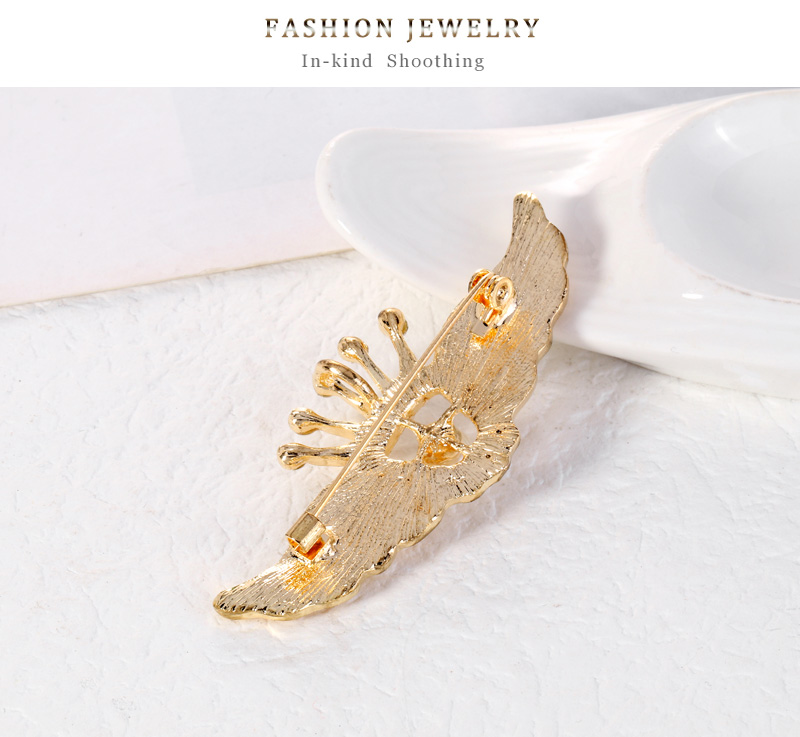 Fashion Gold Alloy Diamond Pearl Crown Wing Brooch,Korean Brooches