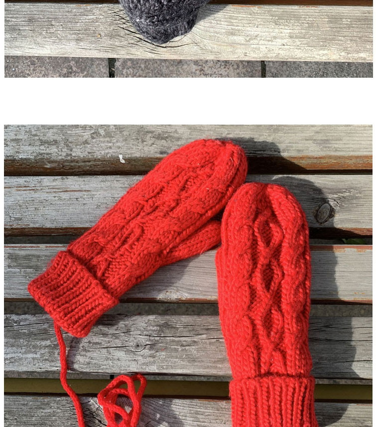 Fashion Scarlet Twist Knit And Velvet Halterneck Mittens,Full Finger Gloves