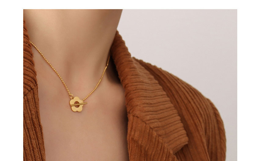 Fashion Gold Color Titanium Steel Gold-plated Ot Buckle Flower Necklace,Necklaces