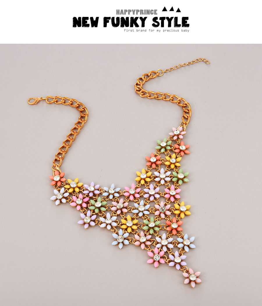 Fashion White Alloy Diamond Flower Necklace,Pendants