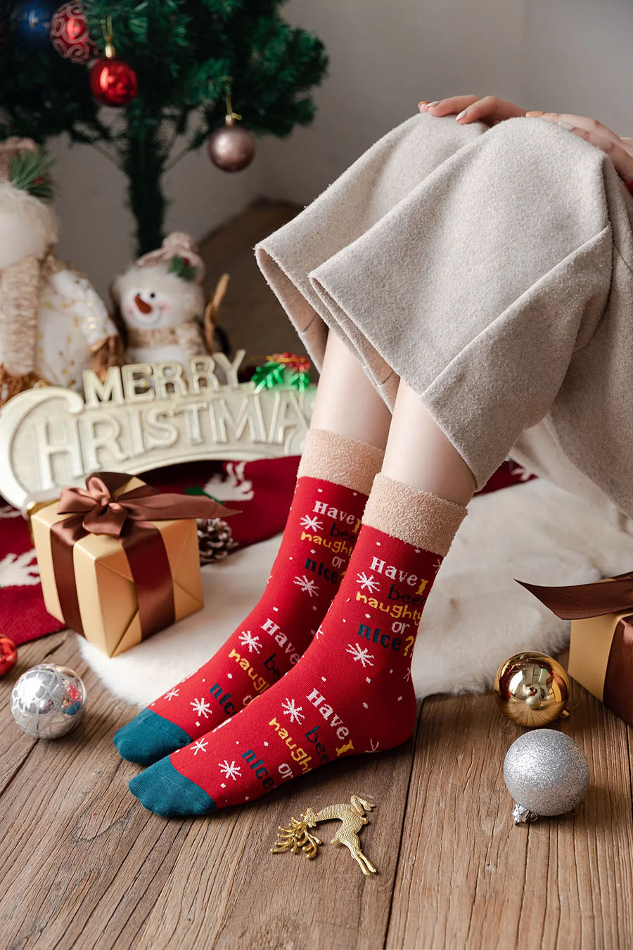 Fashion Beige Box Cotton Christmas Socks Set,Fashion Socks