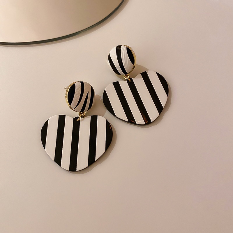 Fashion Stripe Alloy Geometric Stripe Stud Earrings,Stud Earrings