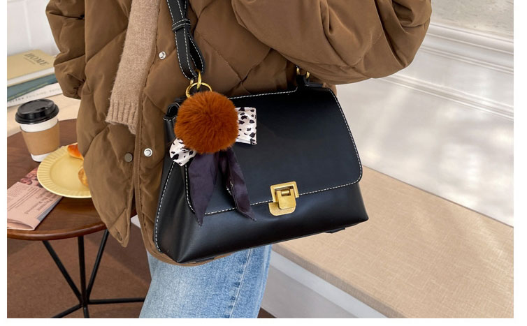 Fashion Brown Pu Large Capacity Lock Shoulder Bag,Messenger bags